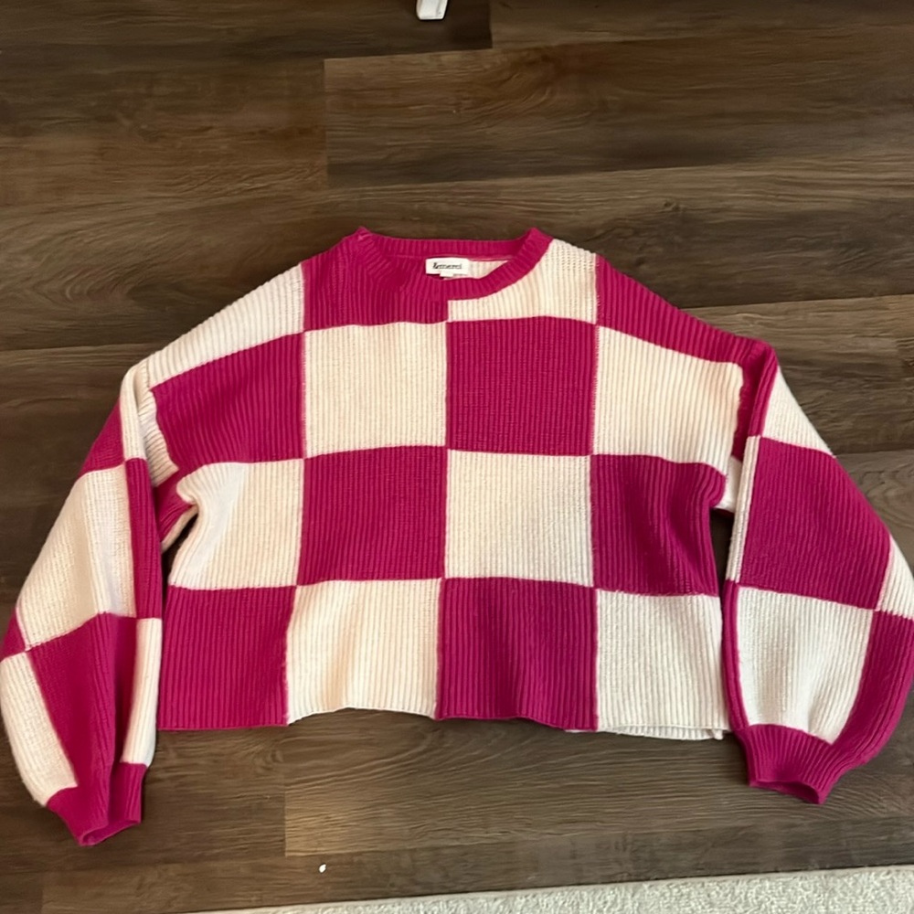 pink and white checkered sweater!